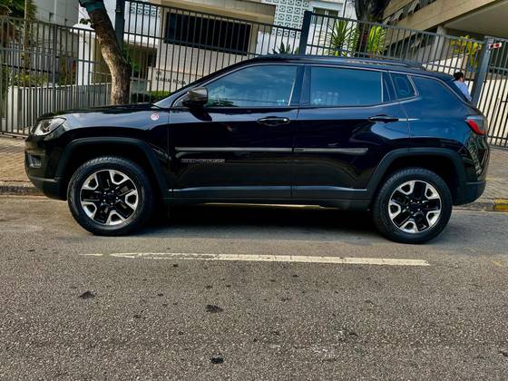 JEEP COMPASS 2.0 16V DIESEL TRAILHAWK 4X4 AUTOMÁTICO JEEP COMPASS 2.0 16V DIESEL TRAILHAWK 4X4 AUTOMÁTICO